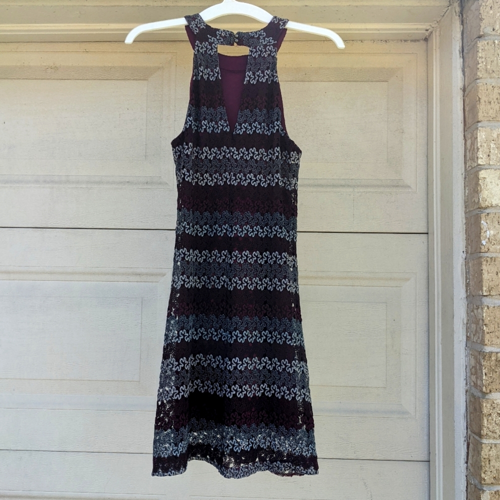 Button back cute sleeveless summer dress